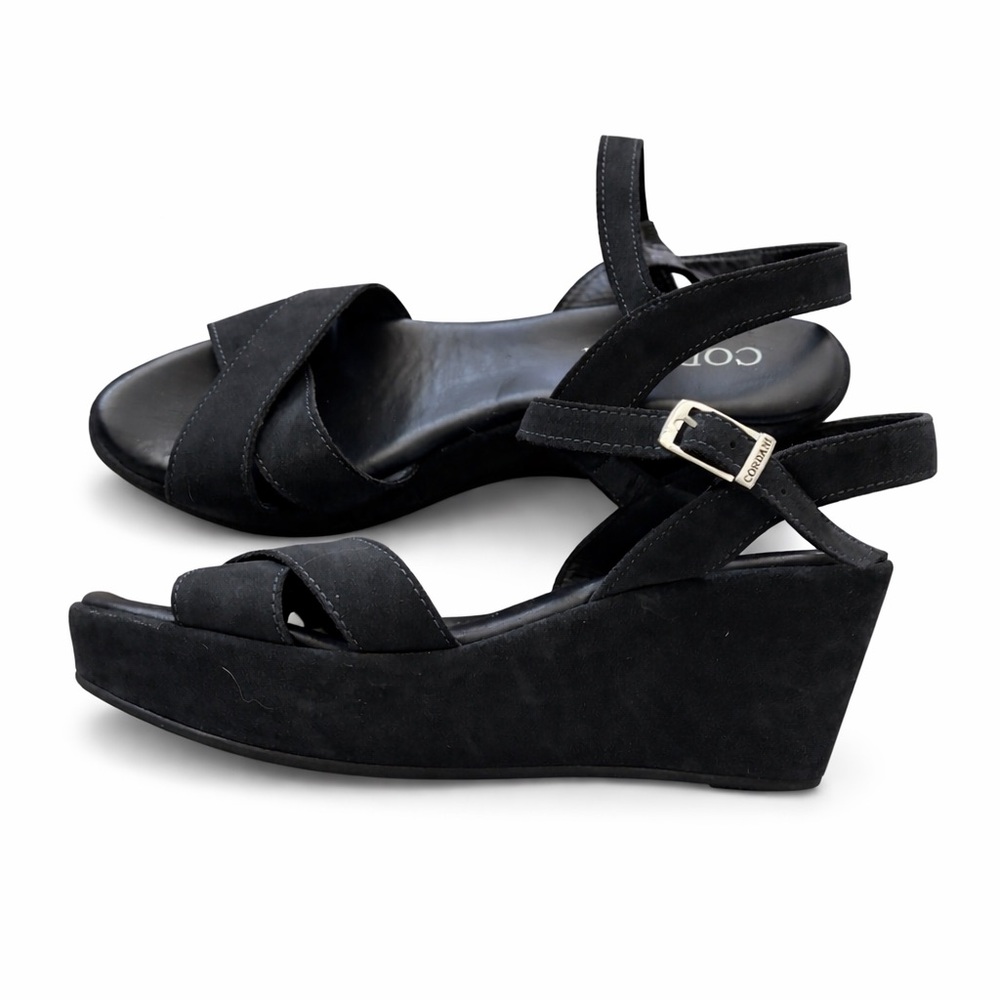 Cordani Elegant Navy Wedge Sandals size 8 runs large more like a size 9
